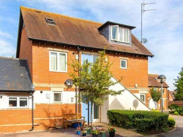 House for sale in Newport Pagnell