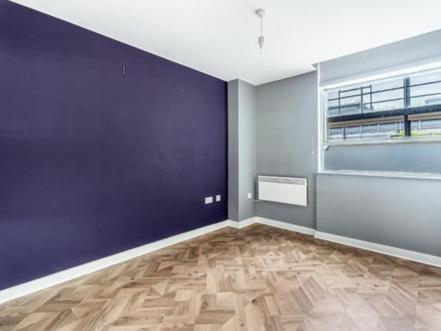Apartment for sale in Five Acres, Hertfordshire