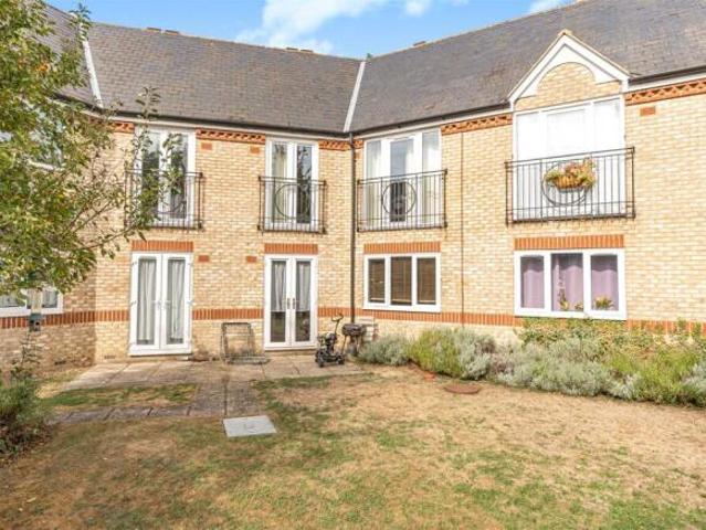 Apartment for sale in North Watford, Watford