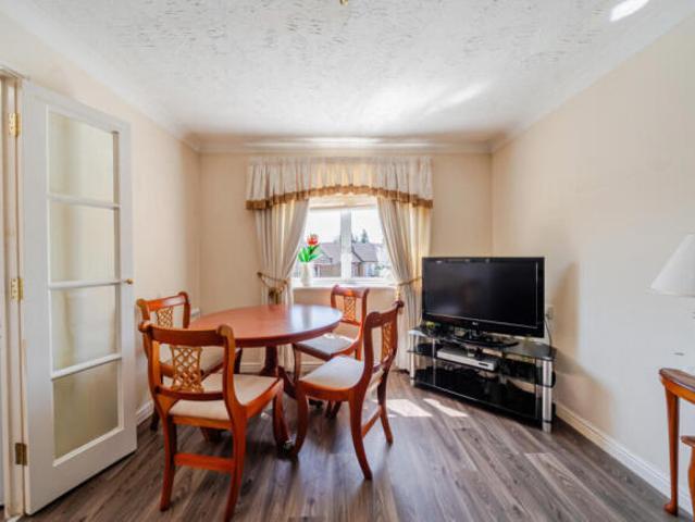 Apartment for sale in Greater London