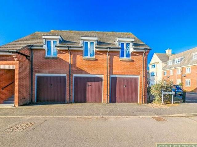 House for sale in Northampton, Northamptonshire