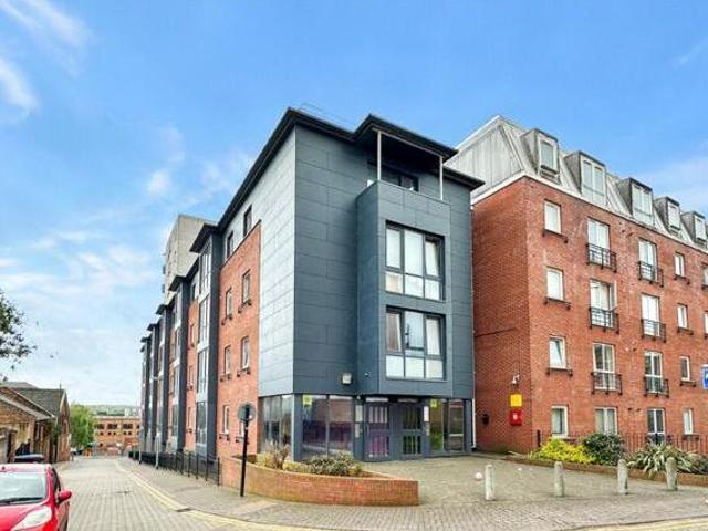 House for sale in Northampton, Northamptonshire