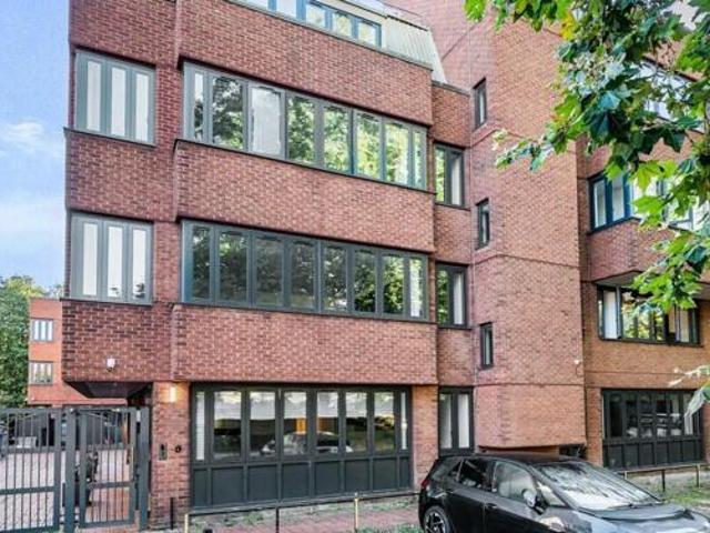 House for sale in Lakenham, East Bank