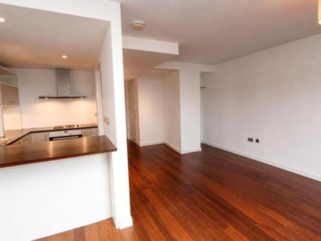 Apartment for sale in Calderstones