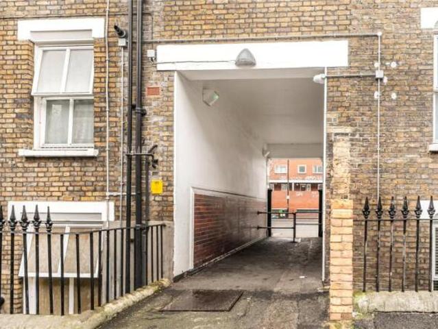 Apartment for sale in Old Kent Road, Greater London