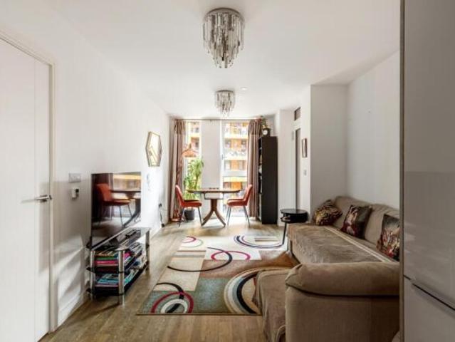 Apartment for sale in Greenwich, Ipswich