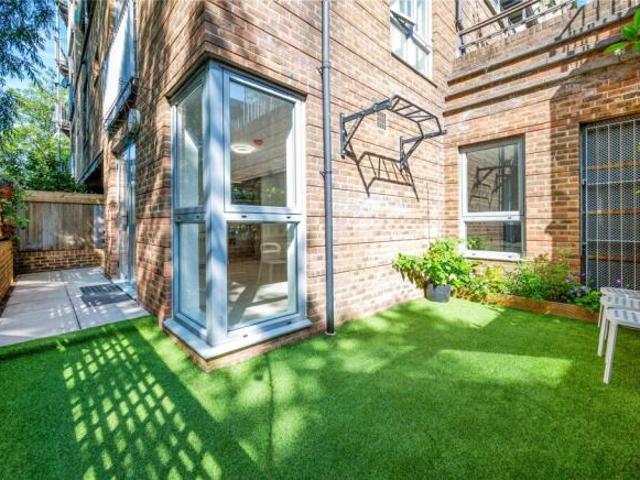 Apartment for sale in Maida Vale, Greater London