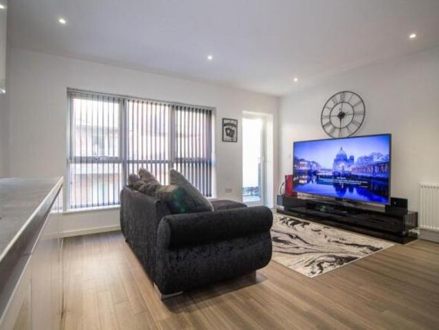 Apartment for sale in North Watford, Hertfordshire