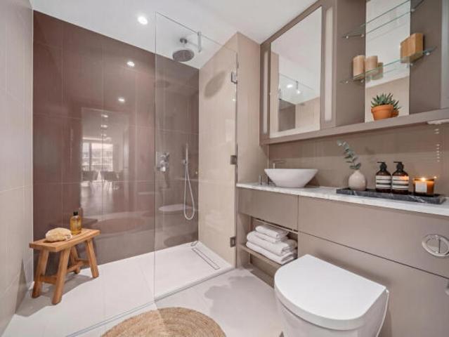 Apartment for sale in Paddington, Greater London