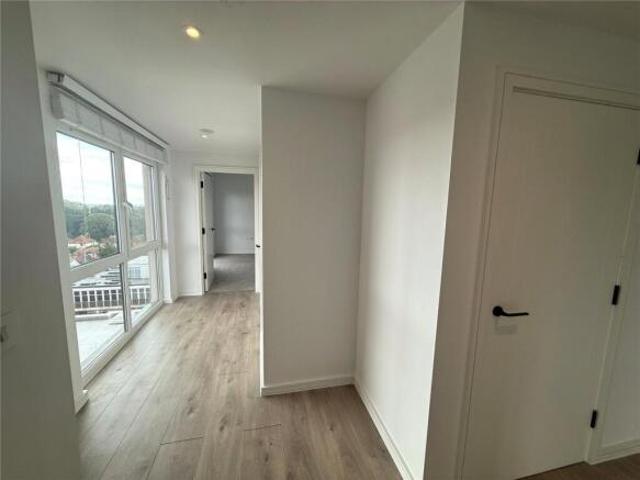 Apartment for sale in England