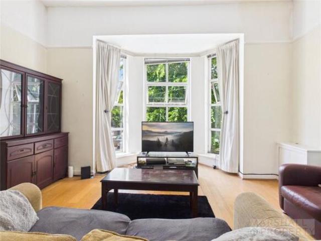 Apartment for sale in Calderstones