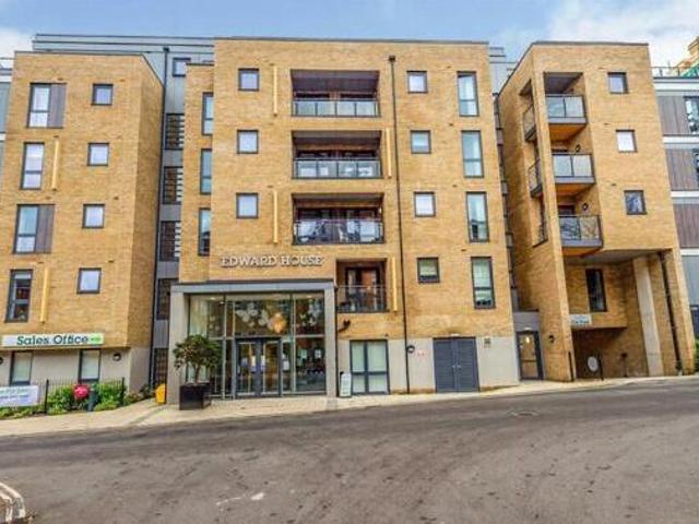 House for sale in Hertford, Colliers End