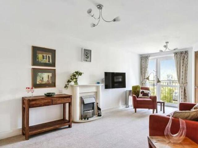 House for sale in The Butts, Kent