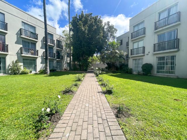 Apartment for sale in Plumstead, Cape Town
