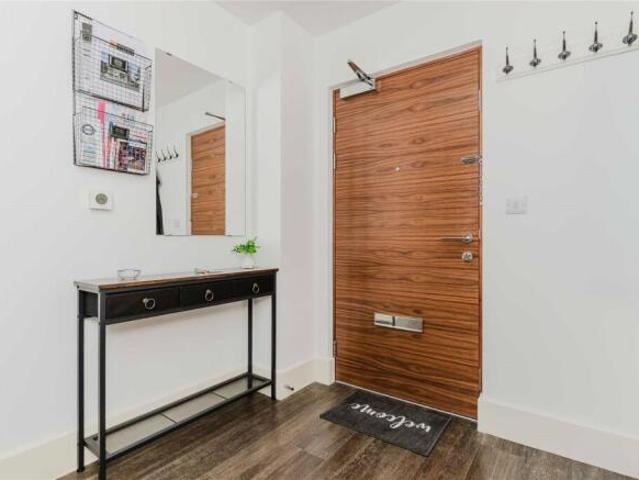 Apartment for sale in Woolwich, Greater London