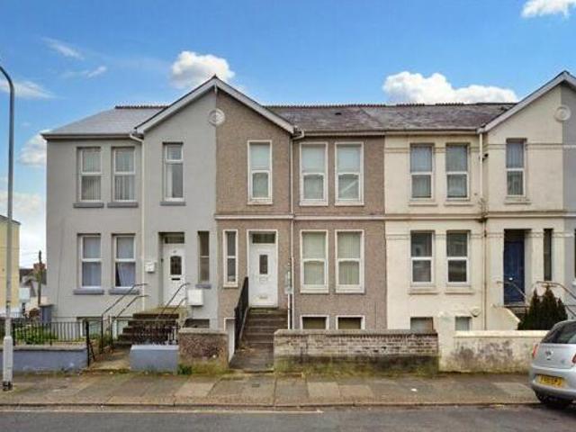 House for sale in Follaton, Strode