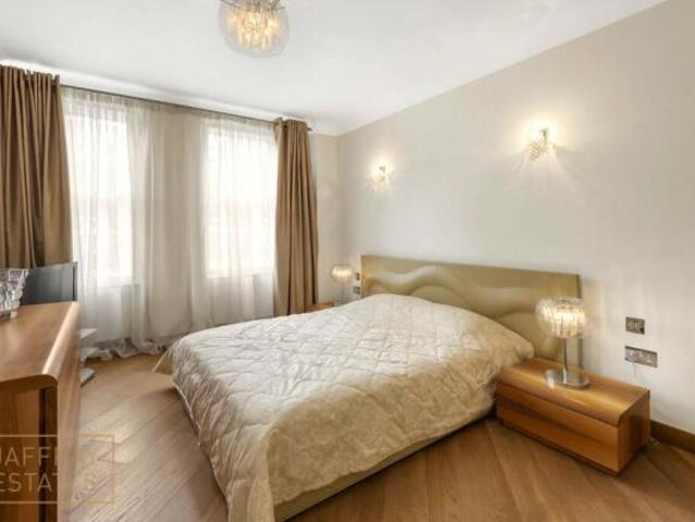 Apartment for sale in Marylebone, Greater London