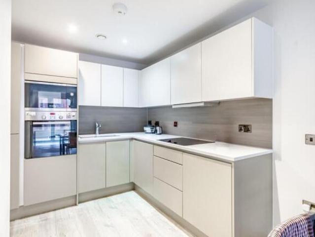 Apartment for sale in South Lane, West Yorkshire