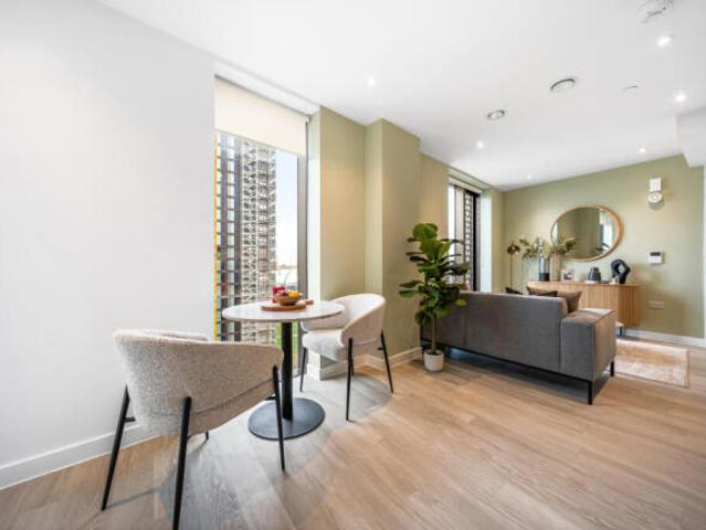 Apartment for sale in Key Street, Suffolk
