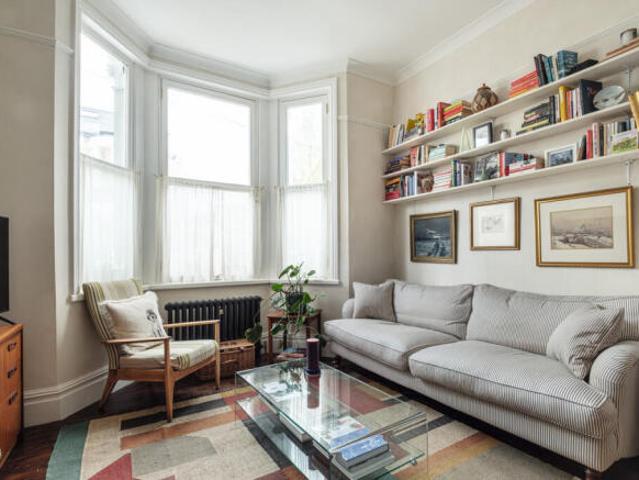 Apartment for sale in Cat Hill
