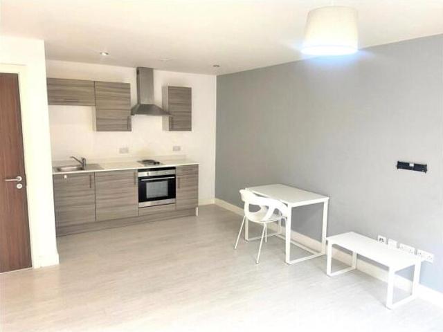 Apartment for sale in Lee Bank, Greater Manchester