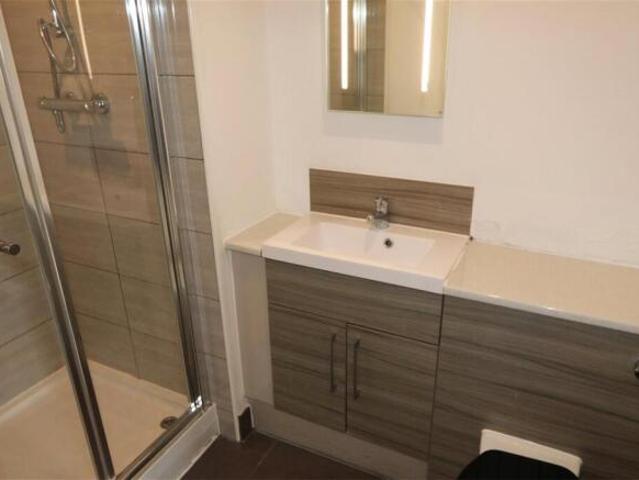 Apartment for sale in Lee Bank, Greater Manchester