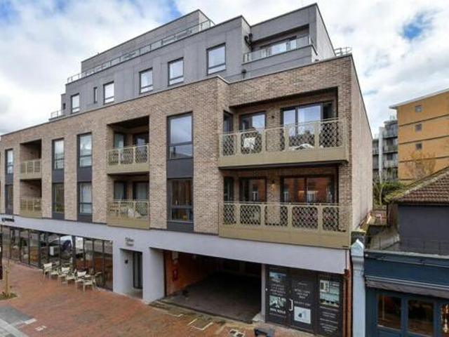 House for sale in Surrey, England