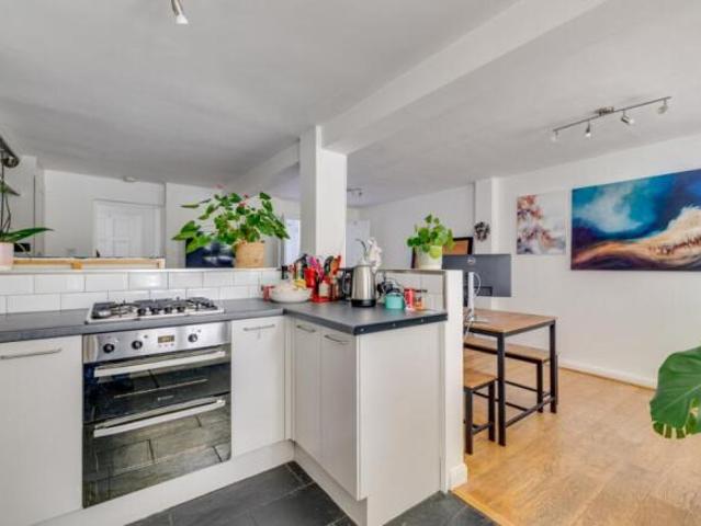 Apartment for sale in Cat Hill