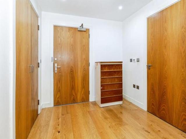 Apartment for sale in Slough