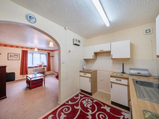 Apartment for sale in Watford, Hertfordshire