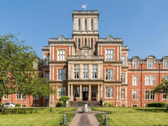 House for sale in Red Hill, Surrey