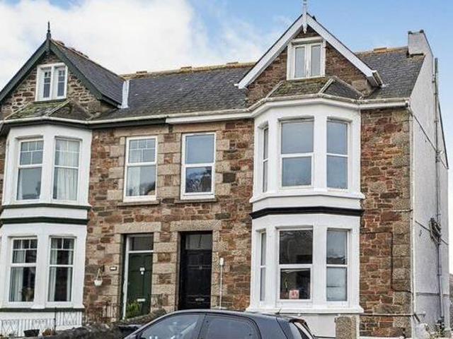House for sale in Mount Ambrose, Cornwall