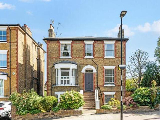 House for sale in Deepcut, Surrey