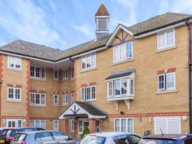 House for sale in Batchworth