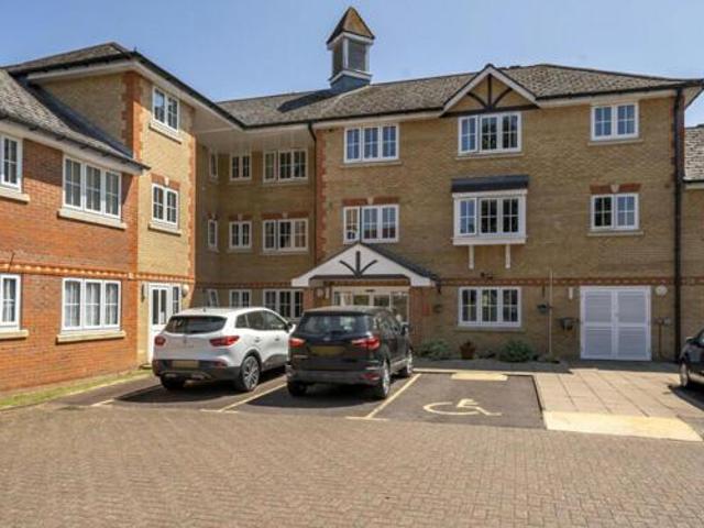 House for sale in Batchworth