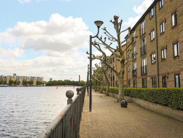 Apartment for sale in Ringwood, Ashurst Bridge