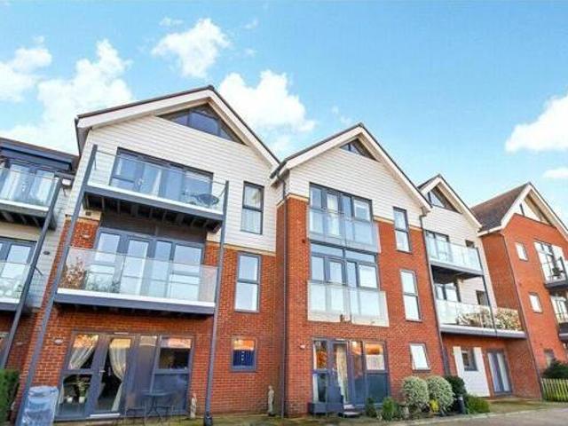 House for sale in Barton Stacey, Hampshire