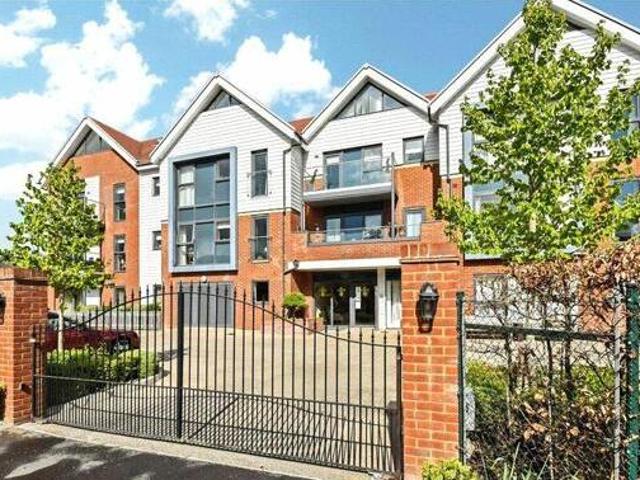 House for sale in Barton Stacey, Hampshire