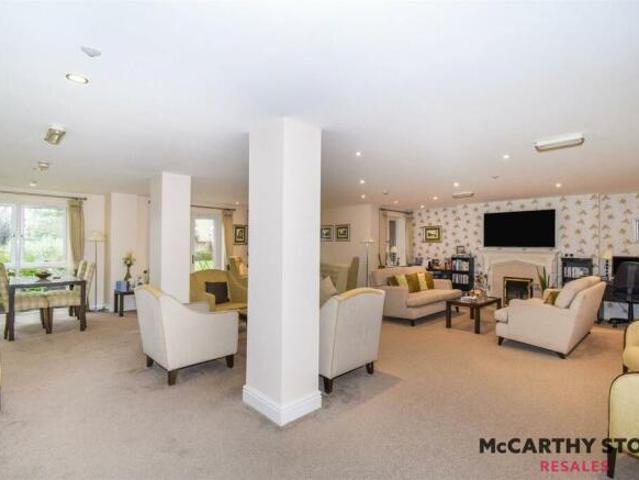 Apartment for sale in Oadby, Leicestershire