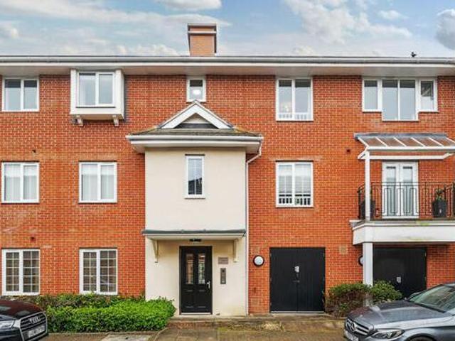 House for sale in Ruislip, Greater London