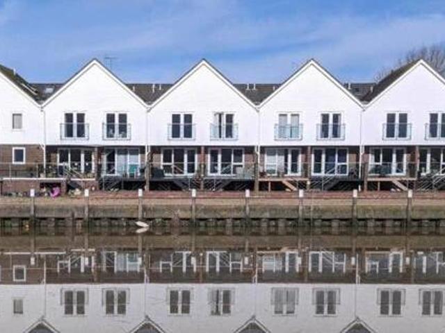 House for sale in Heathlands, East Sussex