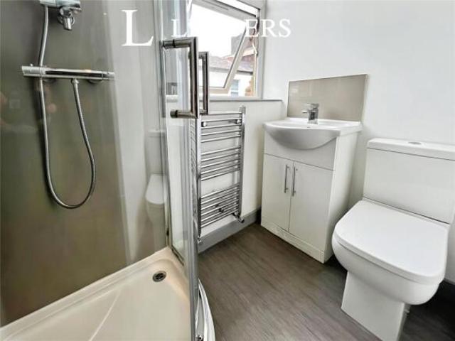 Apartment for sale in Warrington