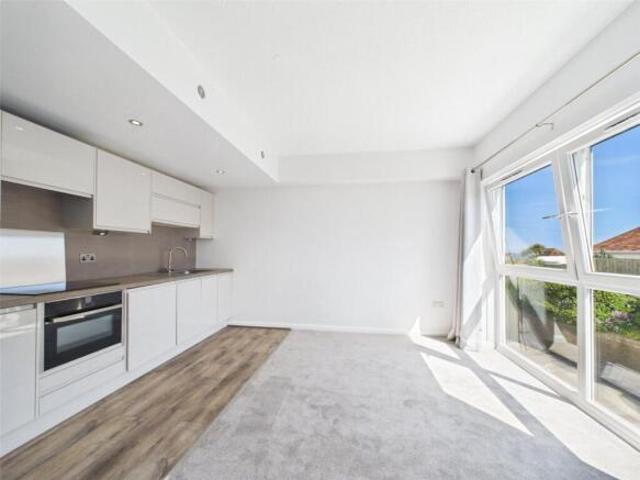 Apartment for sale in Wick, Bournemouth