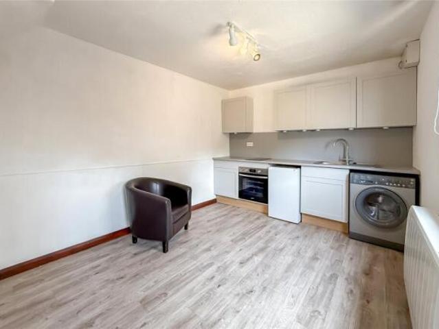 Apartment for sale in St Albans, Five Acres