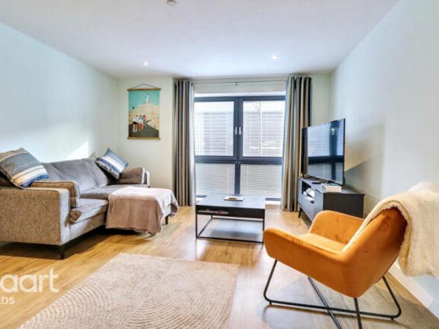 Apartment for sale in Richmond Hill, West Yorkshire