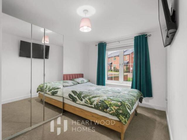 Apartment for sale in Five Acres, Hertfordshire