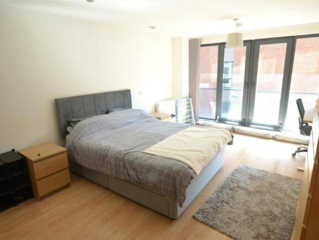 Apartment for sale in Calderstones