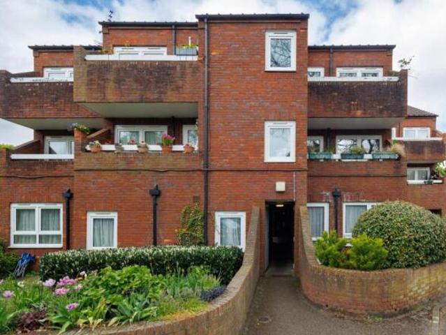 Apartment for sale in Cat Hill