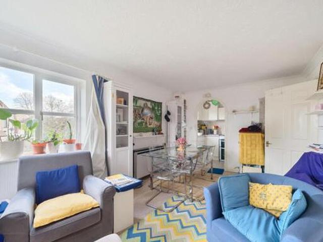 House for sale in Greater London