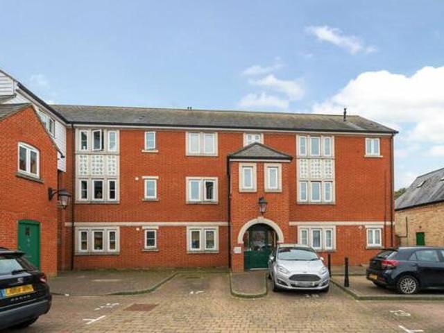 House for sale in Shefford, Bedfordshire